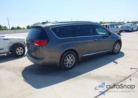 2020 Chrysler Pacifica Touring L z USA, uszkodzony, nr VIN 2C4RC1BG4LR139976
